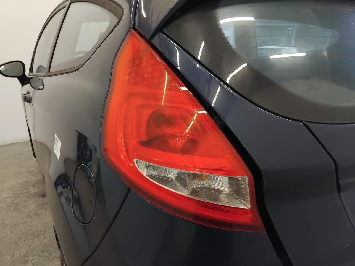 Ford Fiesta JA8 original R&uuml;ckleuchte Heckleuchte links BJ2011
