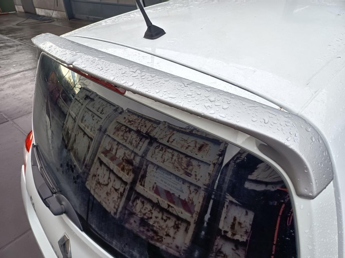 Renault Twingo II original Heckklappe mit Scheibe OV369 Arktiswei&szlig; Bj 2009