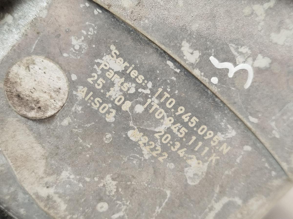 VW Touran 1T R&uuml;ckleuchte links R&uuml;cklicht Heckleuchte Facelift OEM