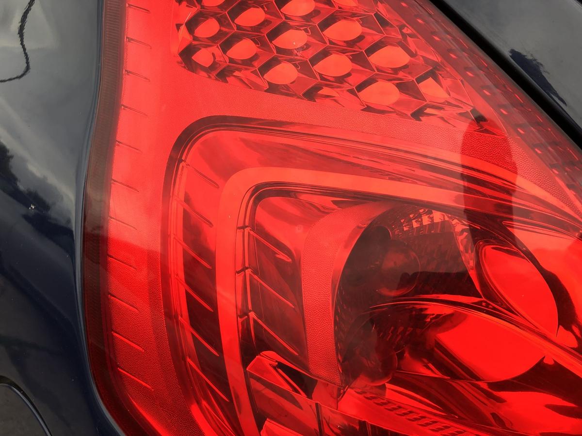 Ford Fiesta JA8 Rückleuchte links Rücklicht Heckleuchte 3 türer Heckleuchte