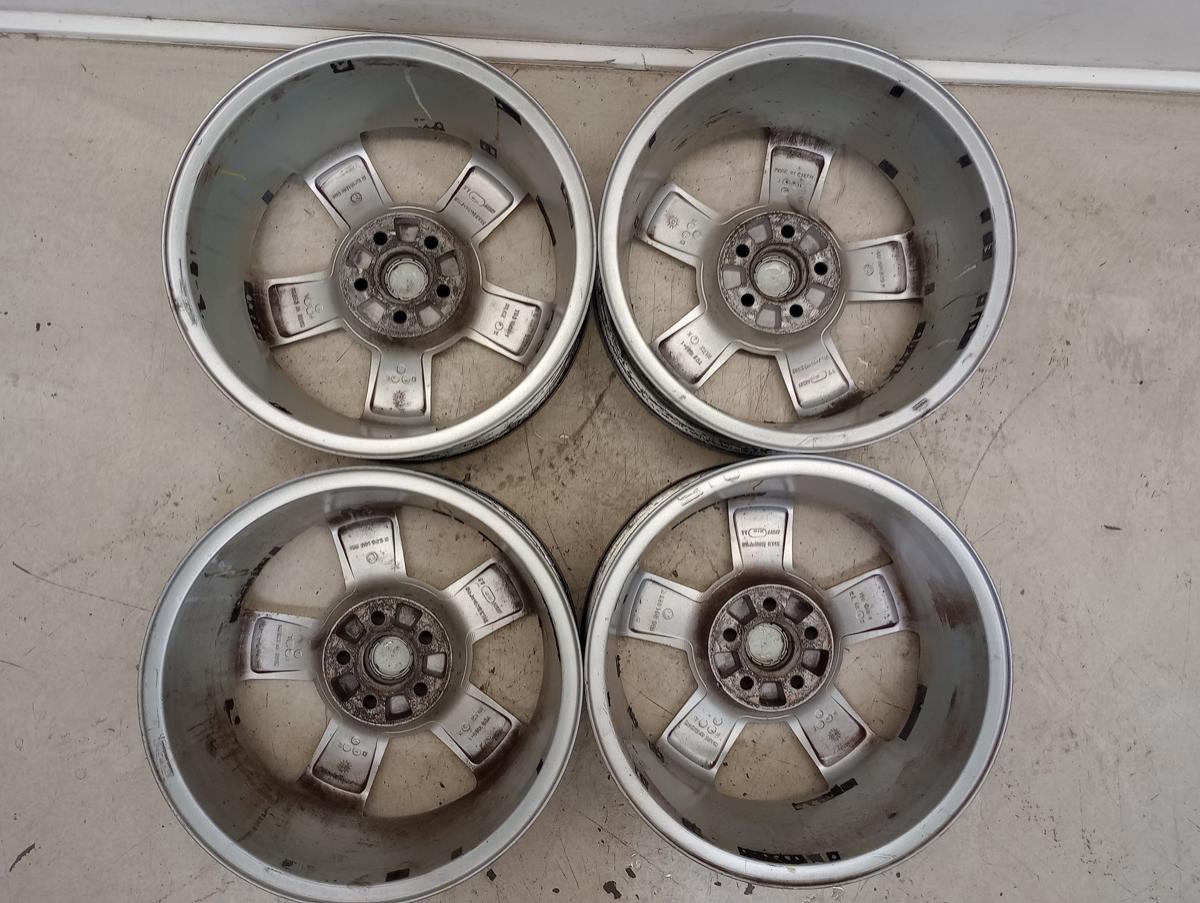 Skoda Octavia 1U orig Satz Alufelgen 6,5x16 ET 42