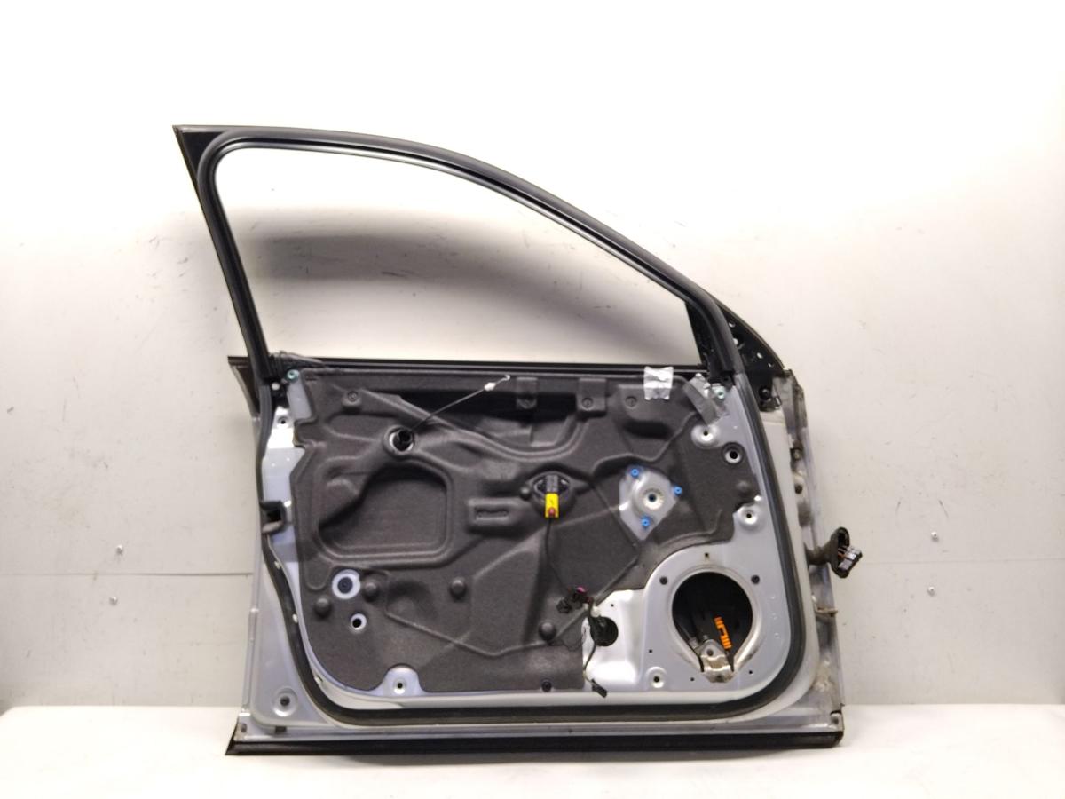Audi A4 8E B7 T&uuml;r vorn links Fahrert&uuml;r lichtsilber LY7W Bj.2006