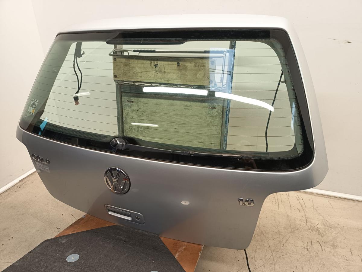 VW Golf IV original Heckklappe mit Scheibe LA7W Silber Rost Baujahr 2001
