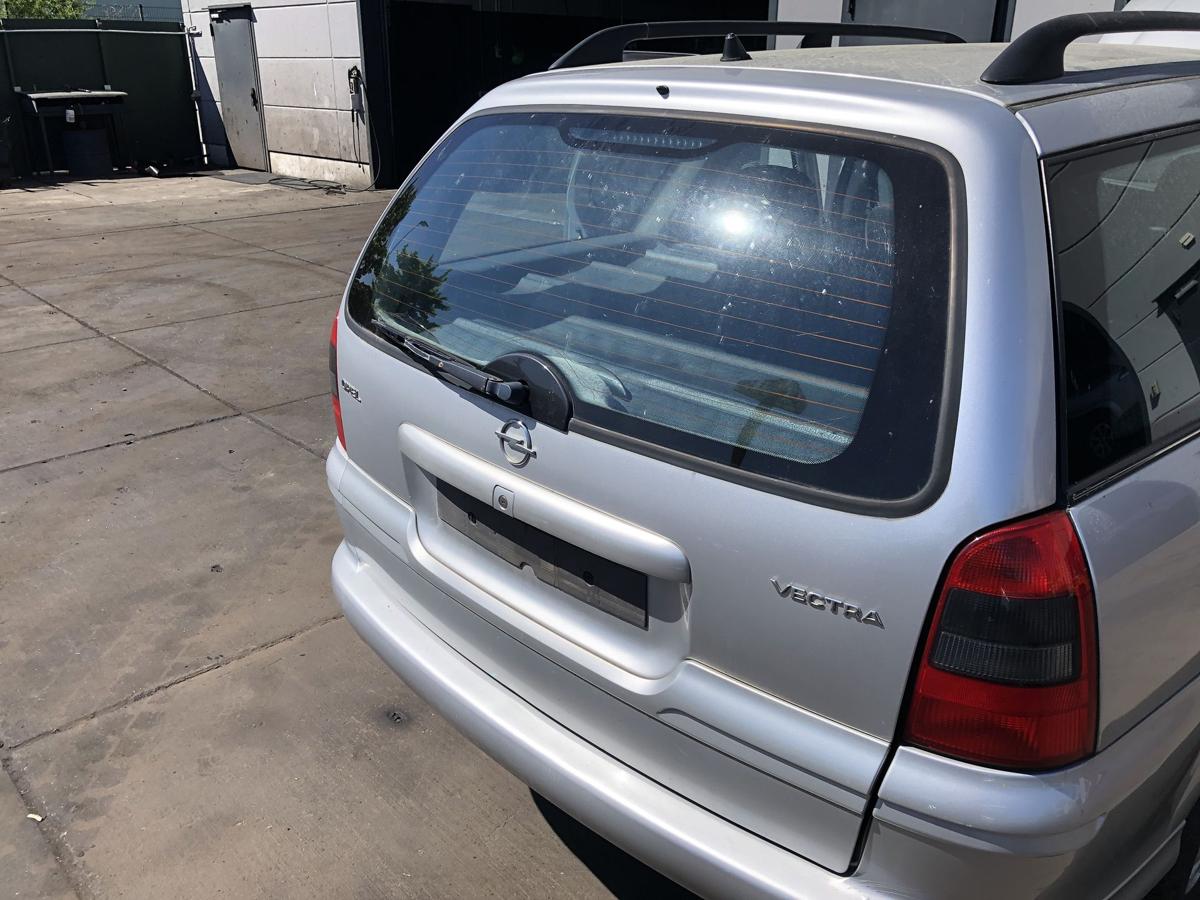Opel Vectra B Caravan original Heckklappe mit Scheibe L147 Starsilber Bj 2001