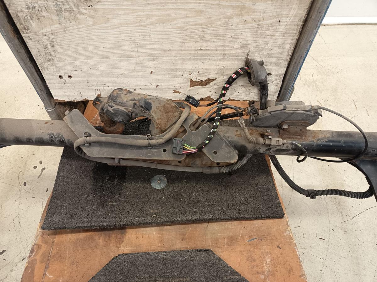 VW Golf VII Kombi original Anh&auml;ngerkupplung schwenkbar 5G9803880A Bj 2014