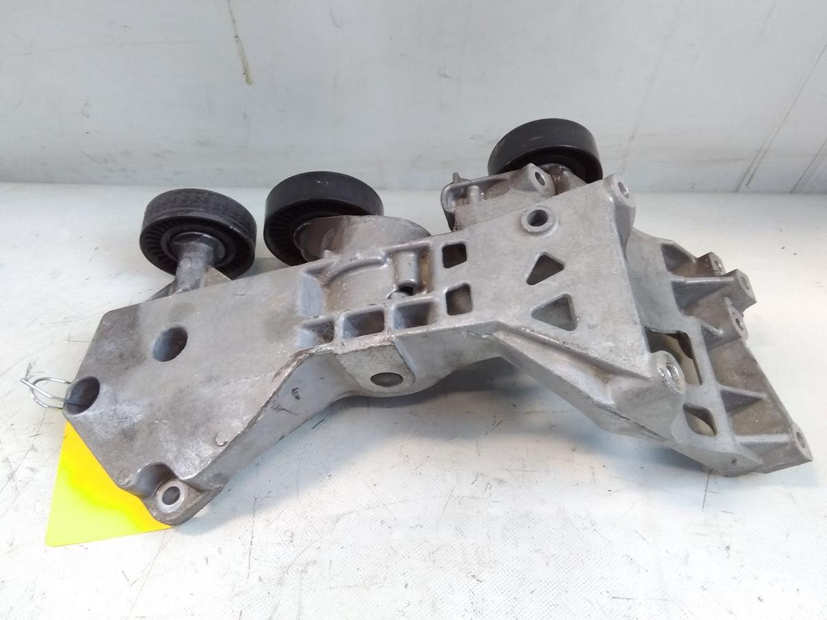 Mercedes B-Klasse W245 Halter Klimakompressor 1.7 85kw Lima 2662000970 BJ2011