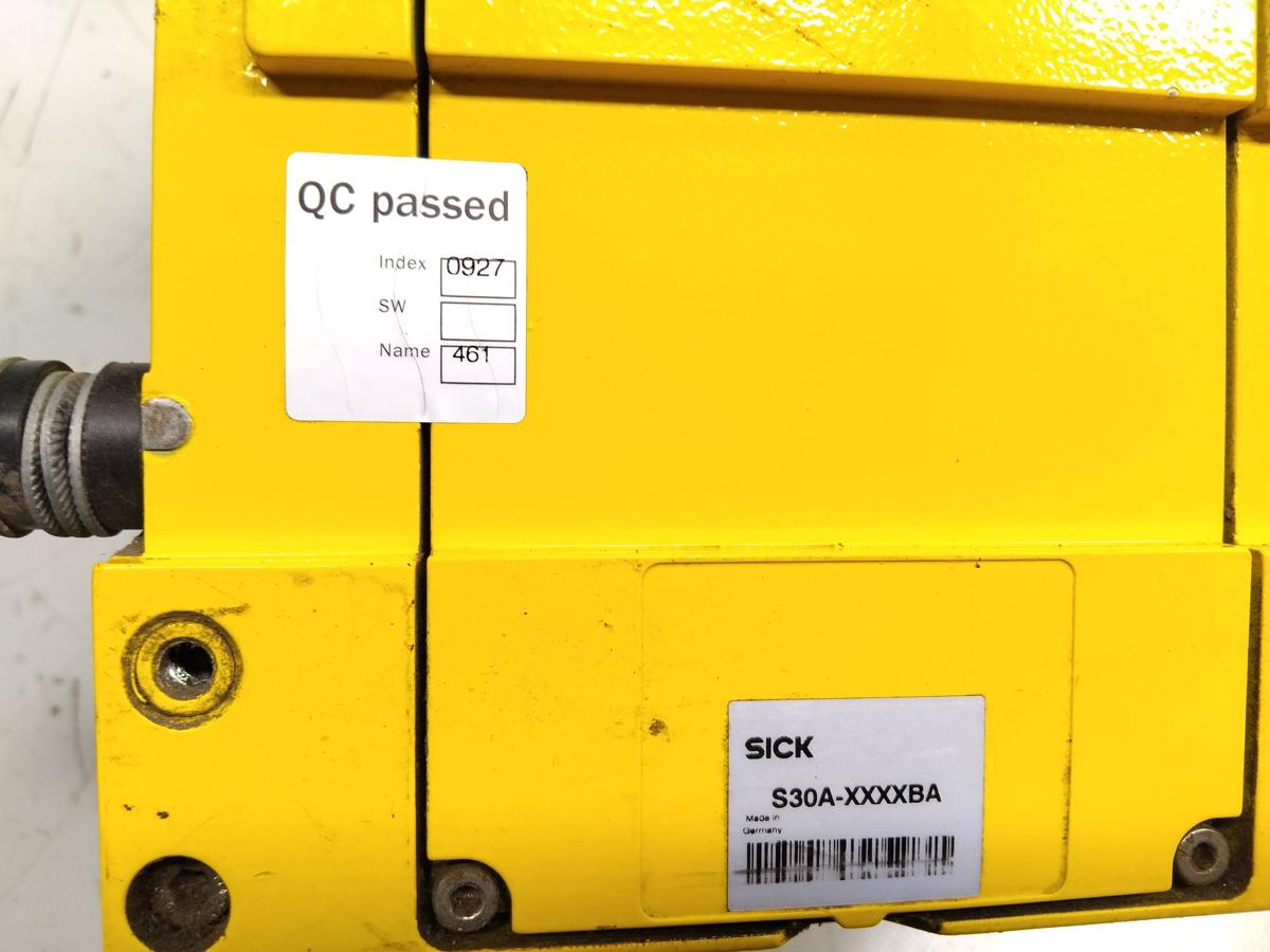 Sick S30A-7011BA Sicherheitslaserscanner Sensor 1023890 mit Gebrauchsspuren