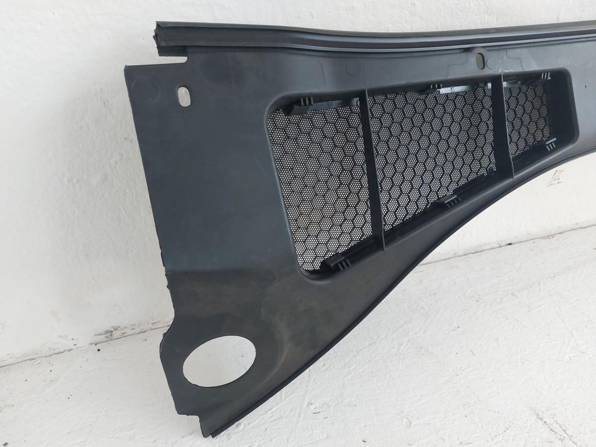 Ford Focus DYB Windlauf Abdeckung Wasserkasten Frontscheibe unten