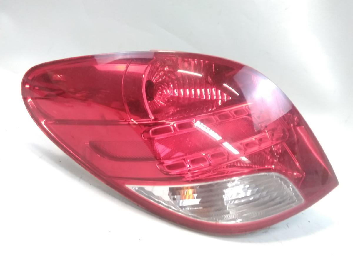 Peugeot 207 WA original R&uuml;ckleuchte Heckleuchte links Facelift Teil-LED BJ2010