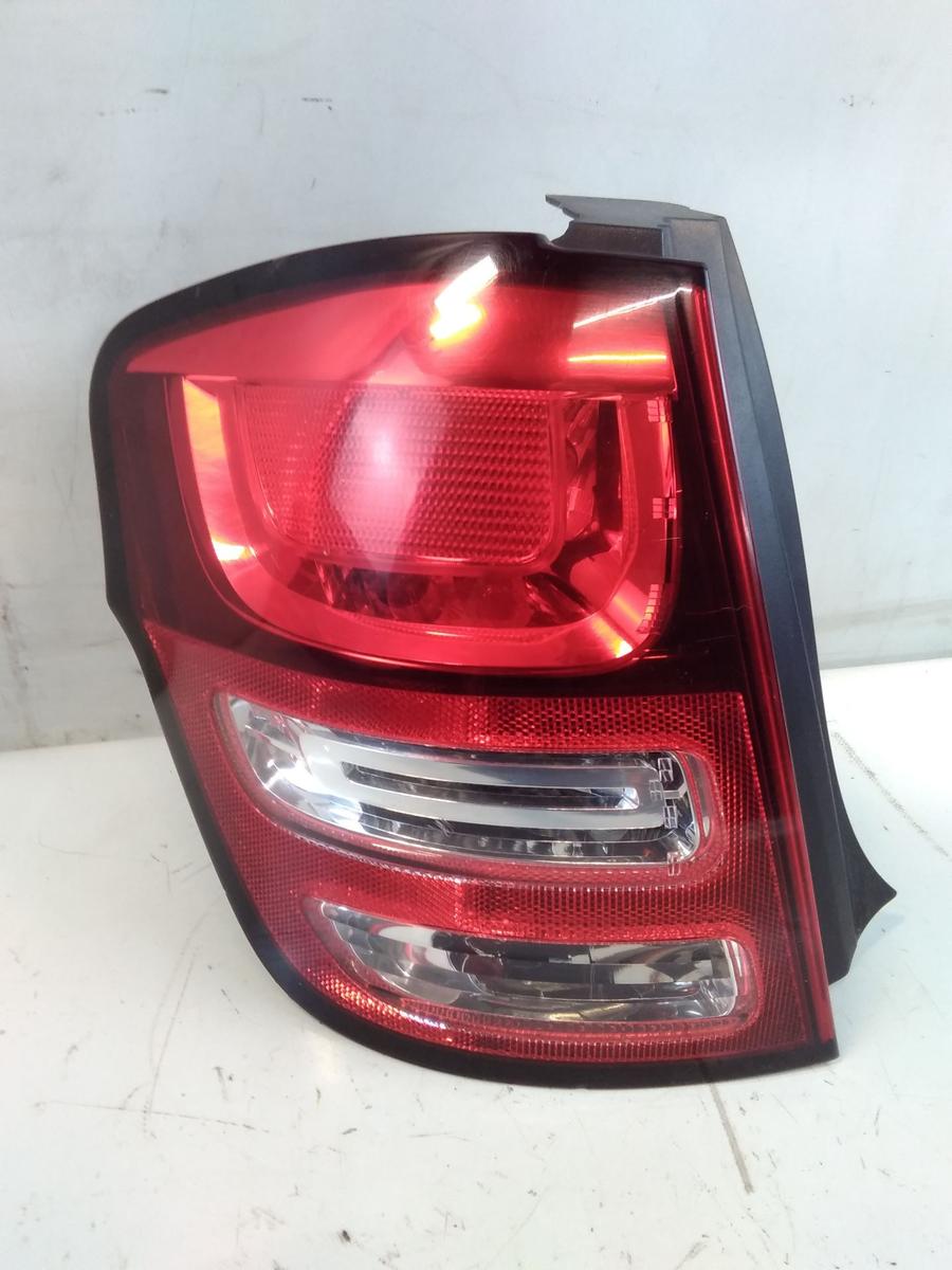 Citroen C3 II original Rückleuchte Schlussleuchte links außen BJ2010