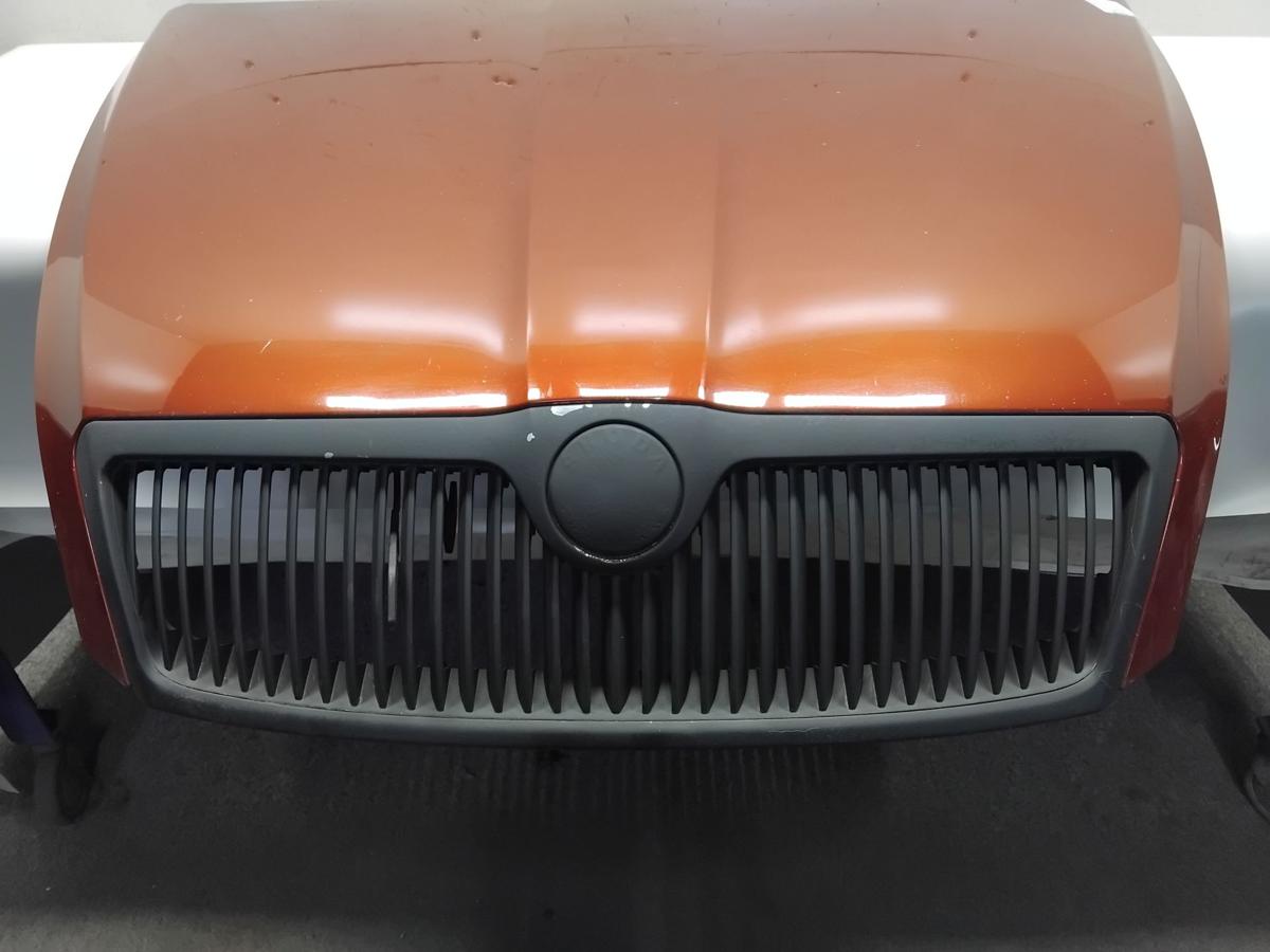 Skoda Octavia 1Z original Motorhaube 9892 Flamencorot Metallic mit Grill BJ2006