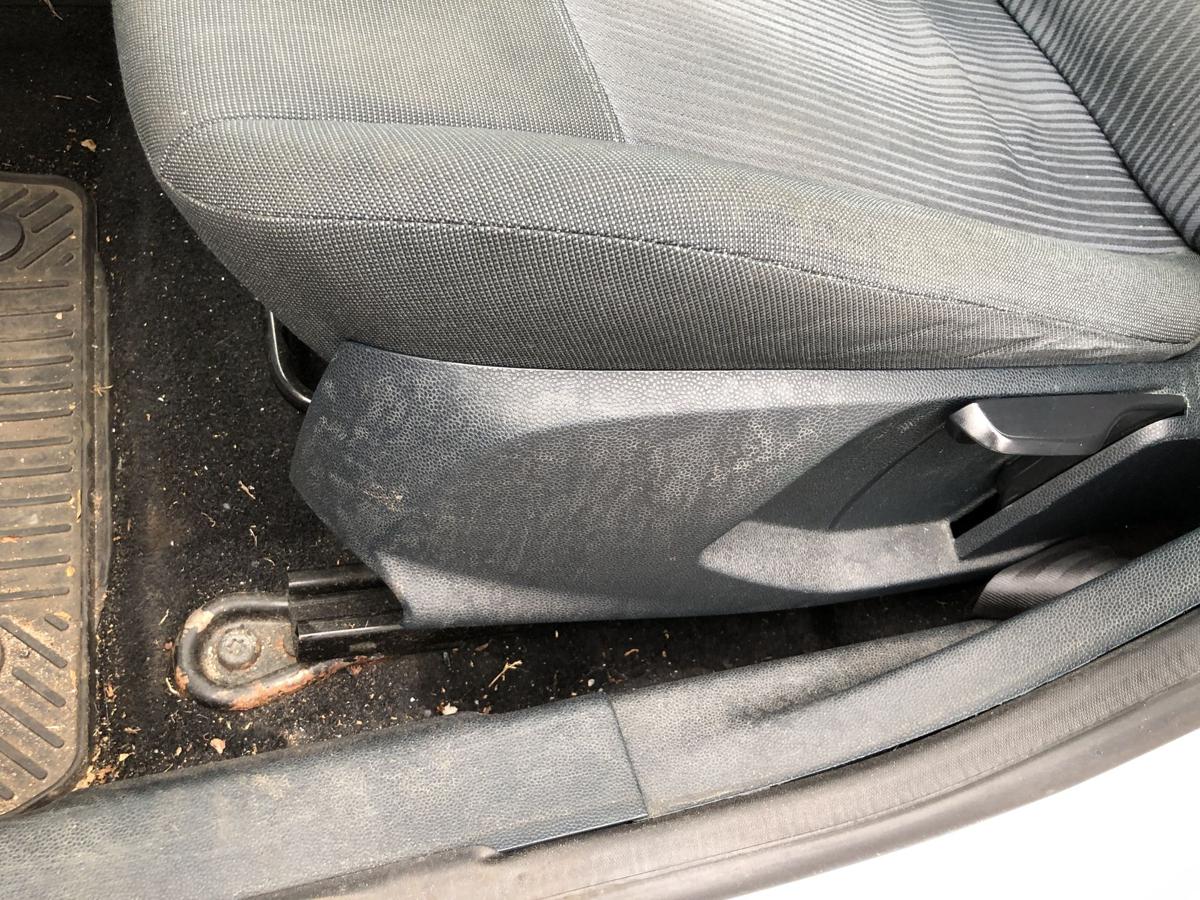 Ford Fiesta JA8 Sitz vorn links Fahrersitz ohne Heizung 5 t&uuml;rer Stoffsitz