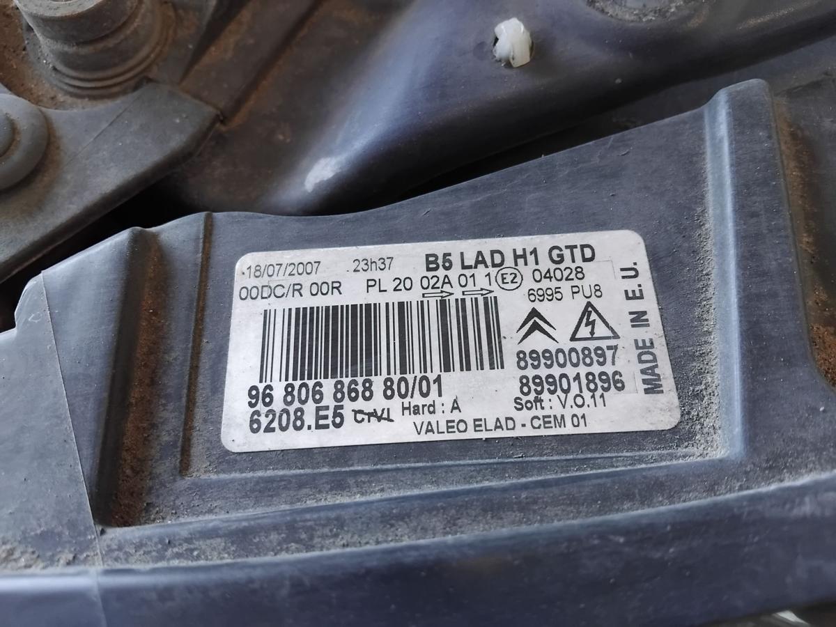 Citroen C4 original Xenon Scheinwerfer links Valeo 9680686880 BJ2007
