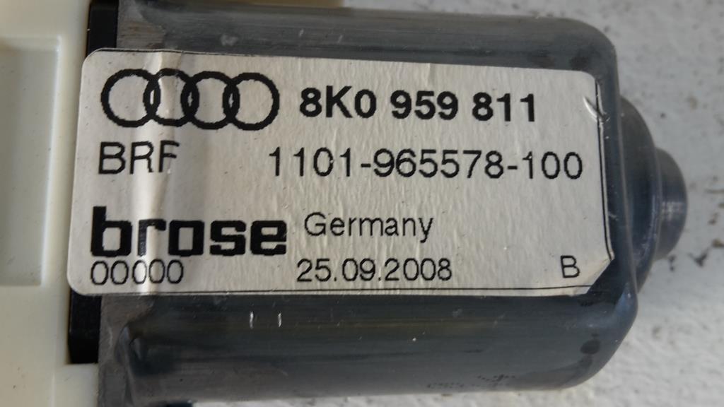 Audi A4 B8 8K Bj.08 original Fensterhebermotor hinten links Avant 8K0959811