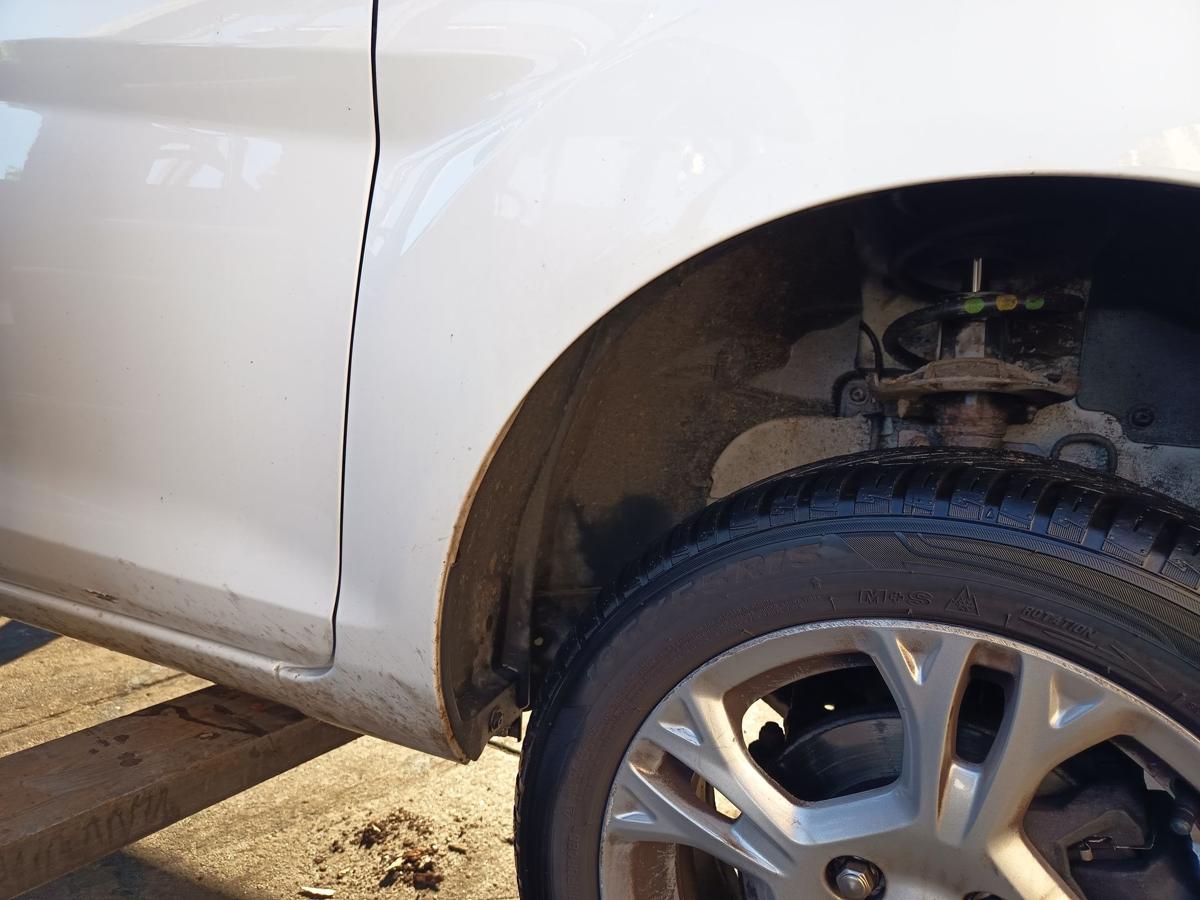 Ford Fiesta VI CCN JA8 orig Kotfl&uuml;gel rechts Frost-Wei&szlig; Bj 2013