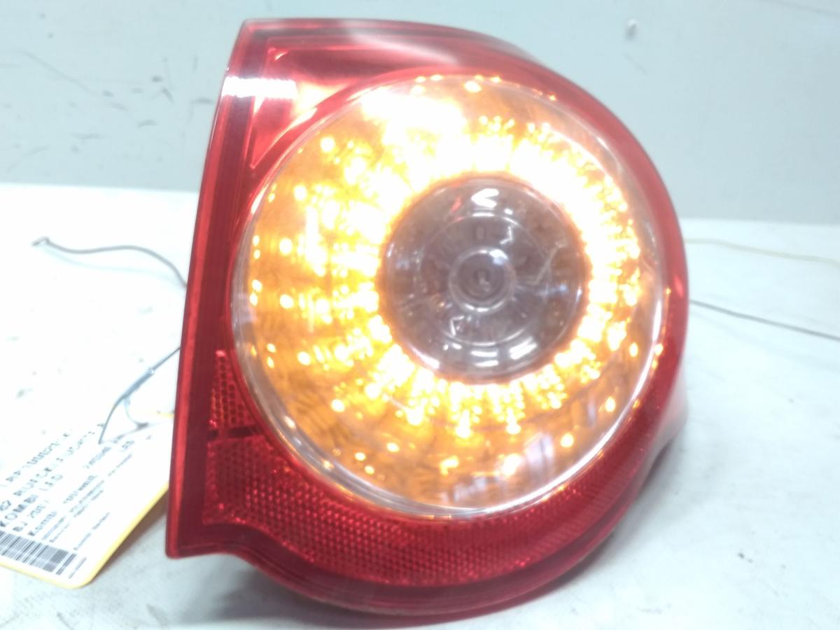 VW Passat 3C Variant original R&uuml;ckleuchte Heckleuchte rechts au&szlig;en LED BJ2007