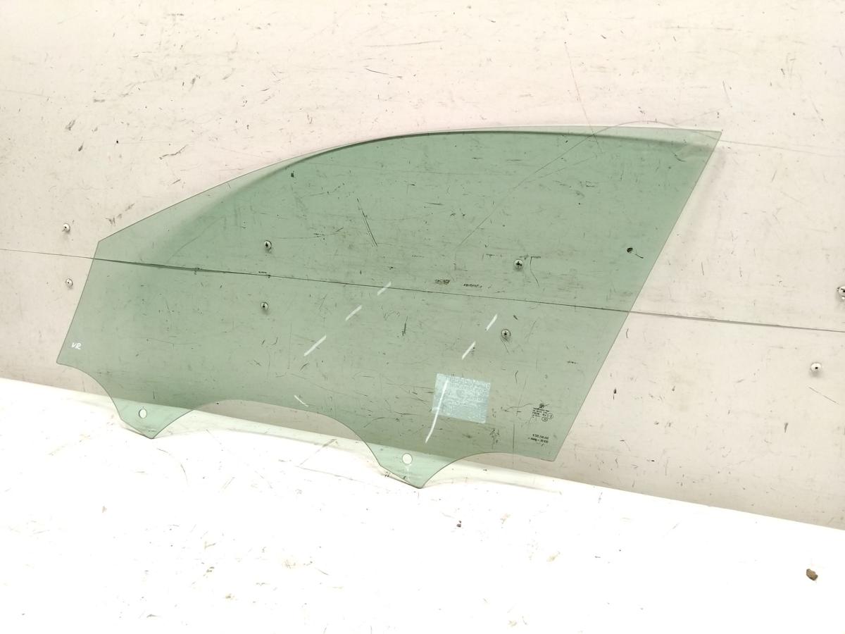 VW Golf 7 T&uuml;rscheibe vorn rechts 5-T&uuml;rer gr&uuml;ncolor Bj.2016
