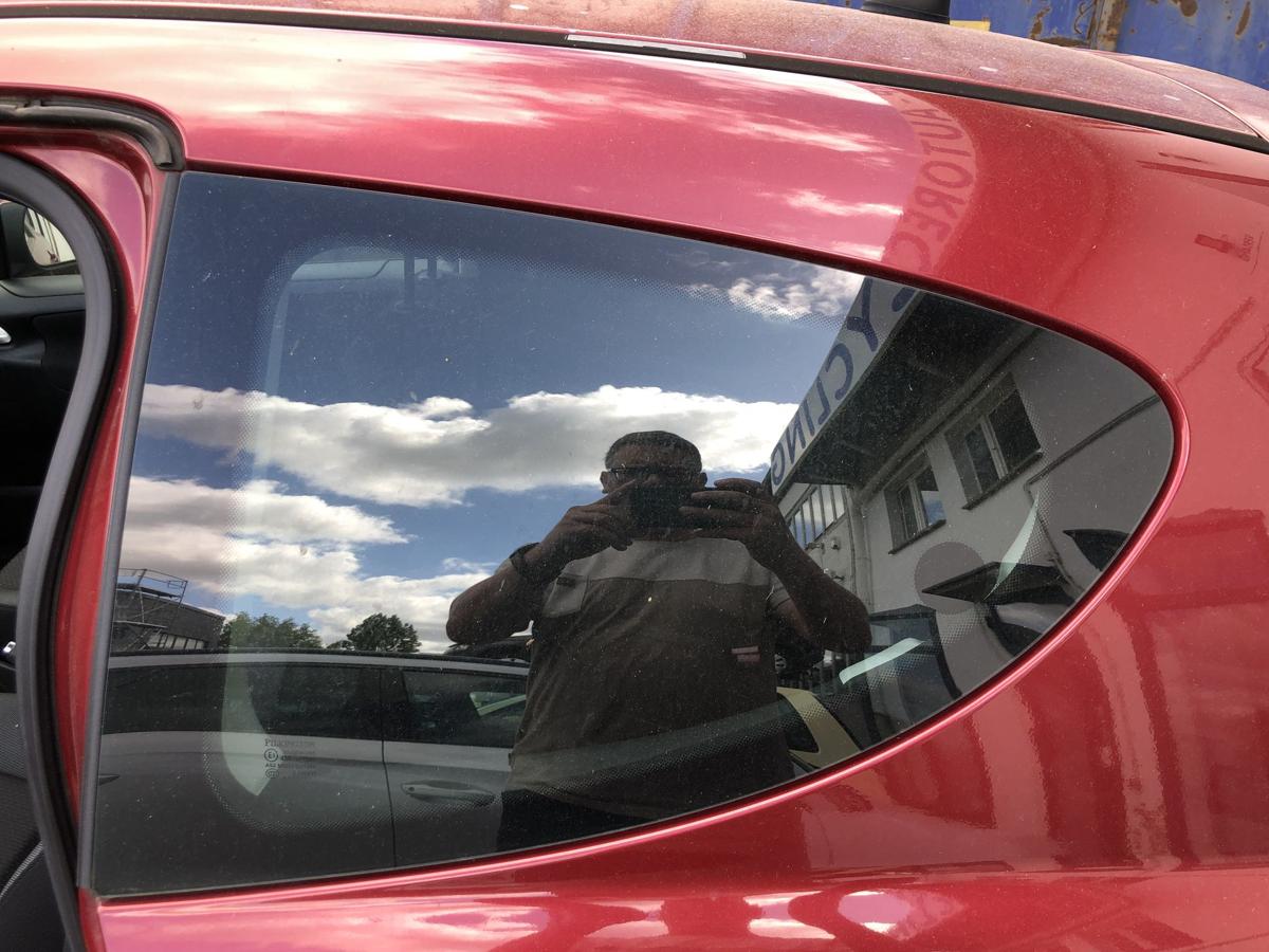 Peugeot 207 WA WC Seitenscheibe hinten links Austellfenster Colorglas 3 t&uuml;rer