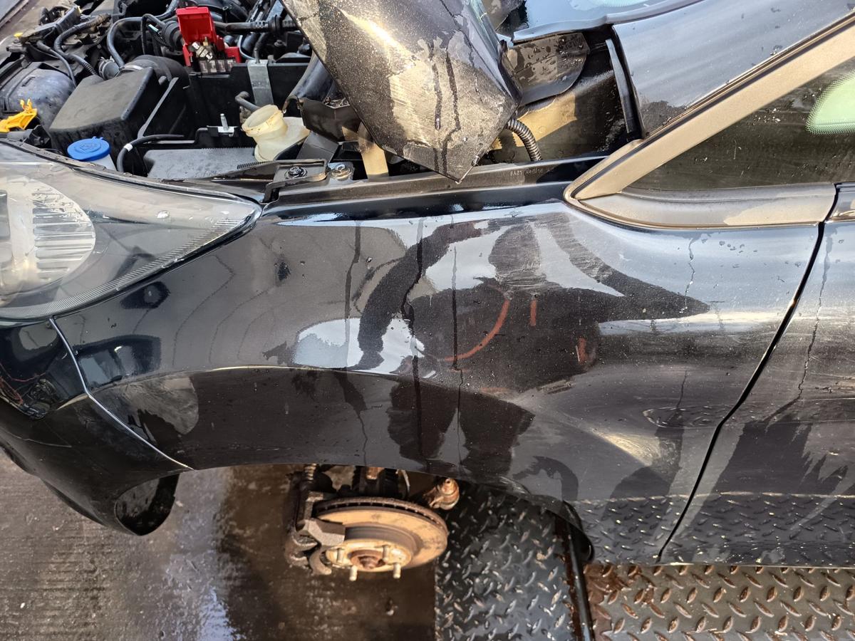 Ford Fiesta VII original Kotfl&uuml;gel links Seitenteil Pantherschwarz Bj 2012