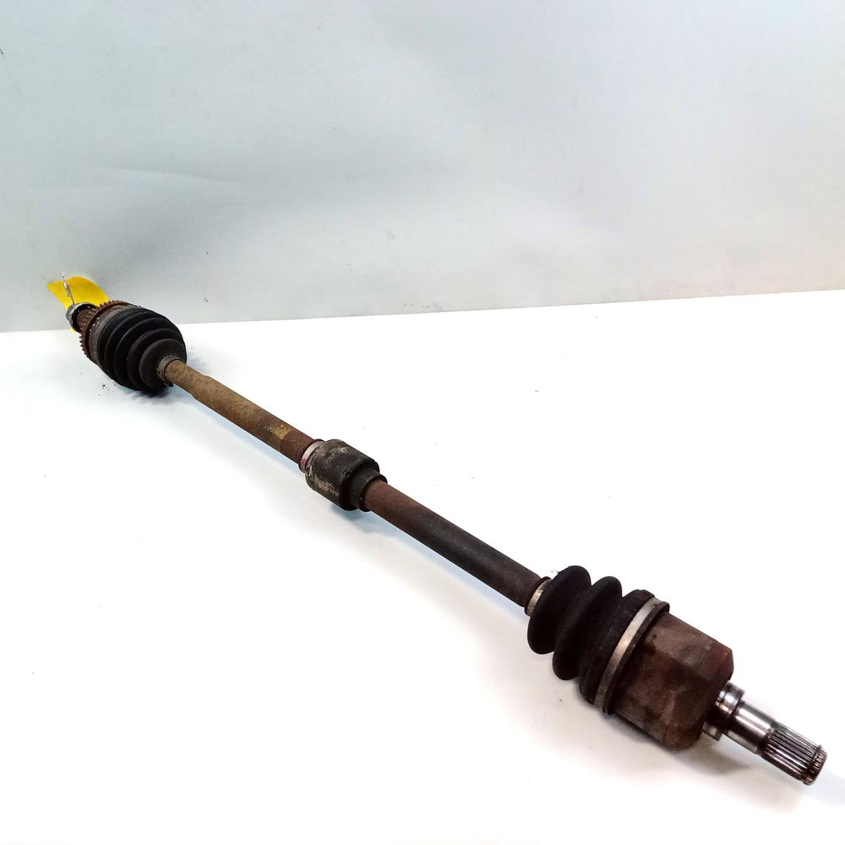 Hyundai Tucson JM Antriebswelle Gelenkwelle vorn rechts 2.0 104kw Bj.2006