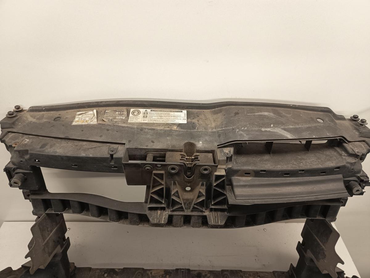 VW Golf VI 6 Bj 2009 original Schlossträger Frontmaske 1,4L 59KW Benzin