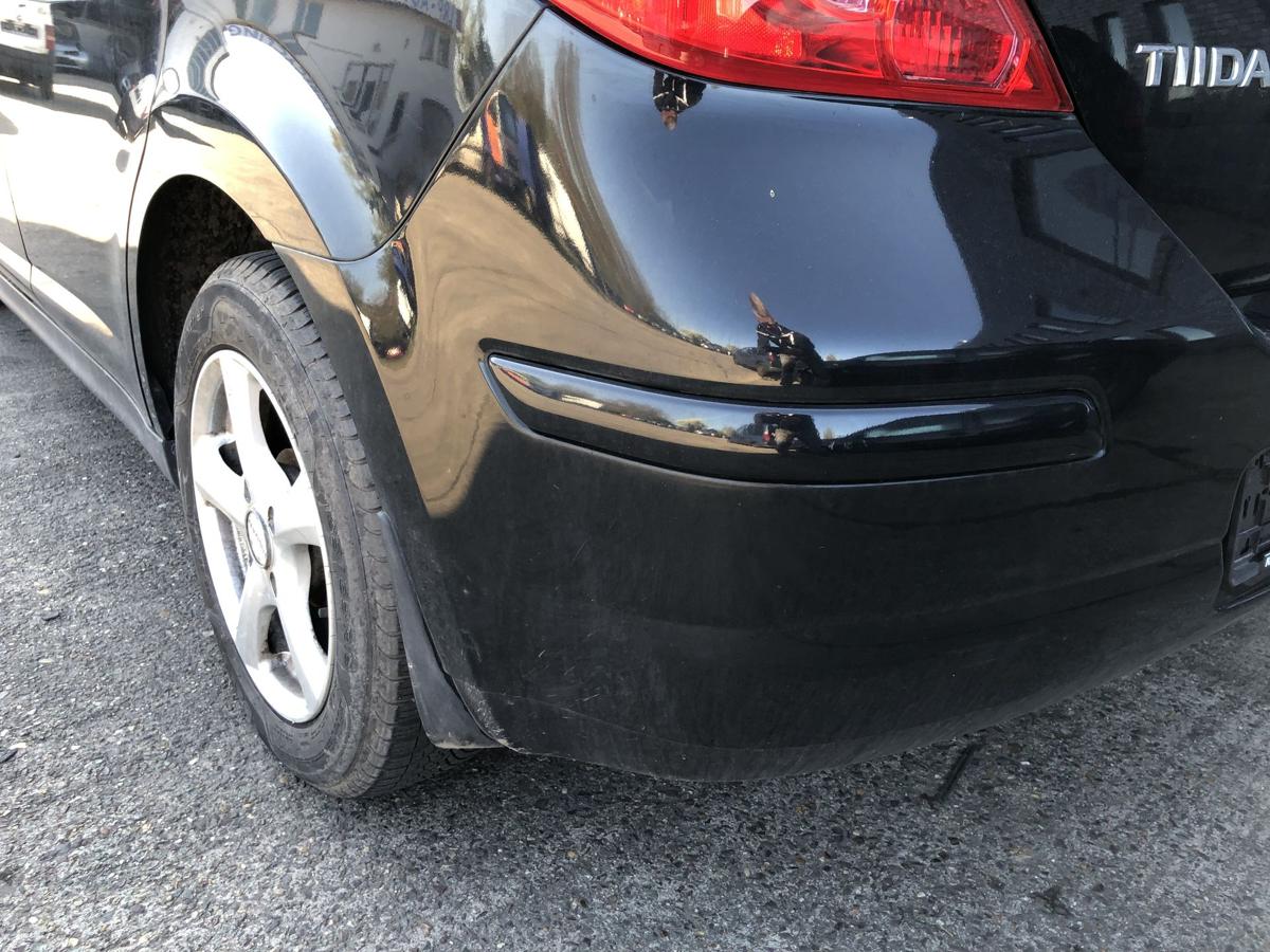 Nissan Tiida C11 Sto&szlig;f&auml;nger hinten Hecksch&uuml;rze f&uuml;r 5 t&uuml;rer KH3 Superblack