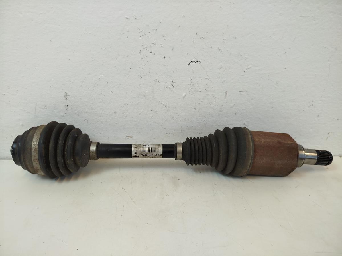 BMW 1er F21 M140i LCI Antriebswelle vorn links Gelenkwelle X-Drive OEM