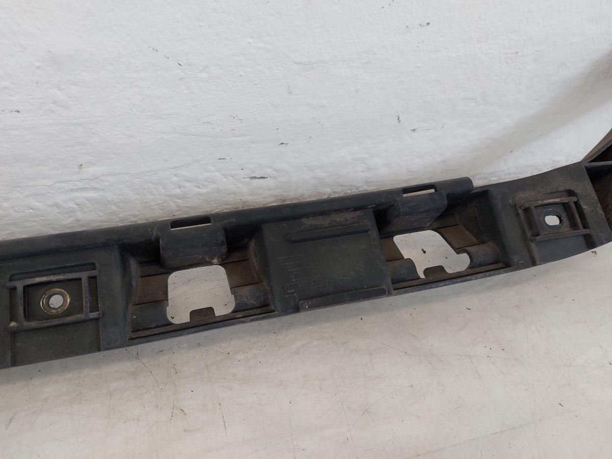 VW Passat CC Halter Befestigung mittig Sto&szlig;f&auml;nger hinten OEM