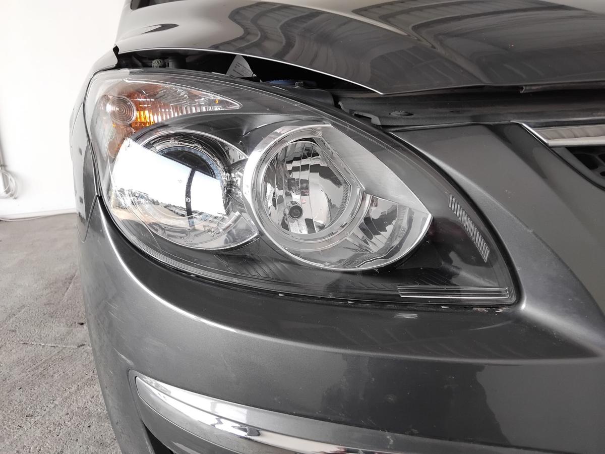 Hyundai i30cw FD original Scheinwerfer rechts Halogen mit LWR BJ2009