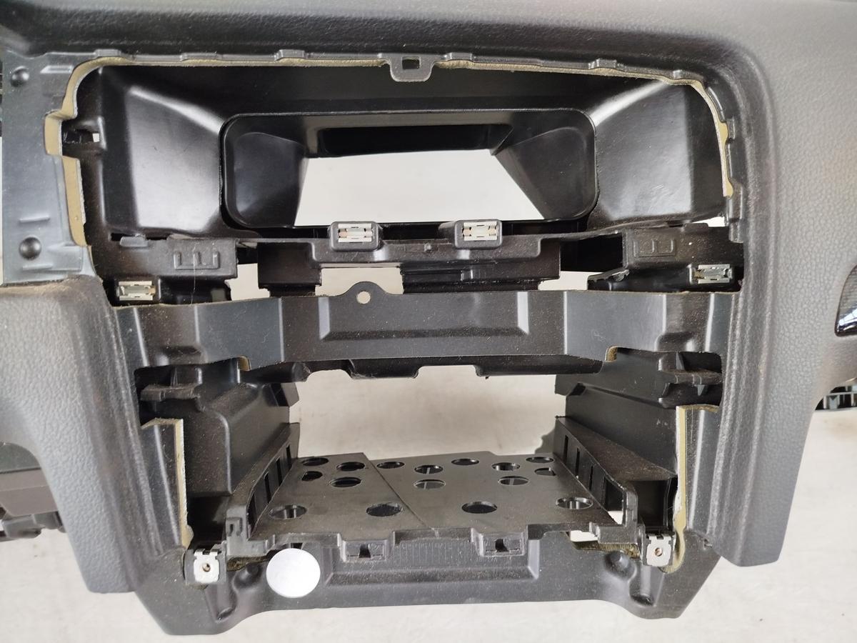 VW Golf 7 VII 5G AU Variant Armaturenbrett Cockpit Schalttafel Armaturenträger