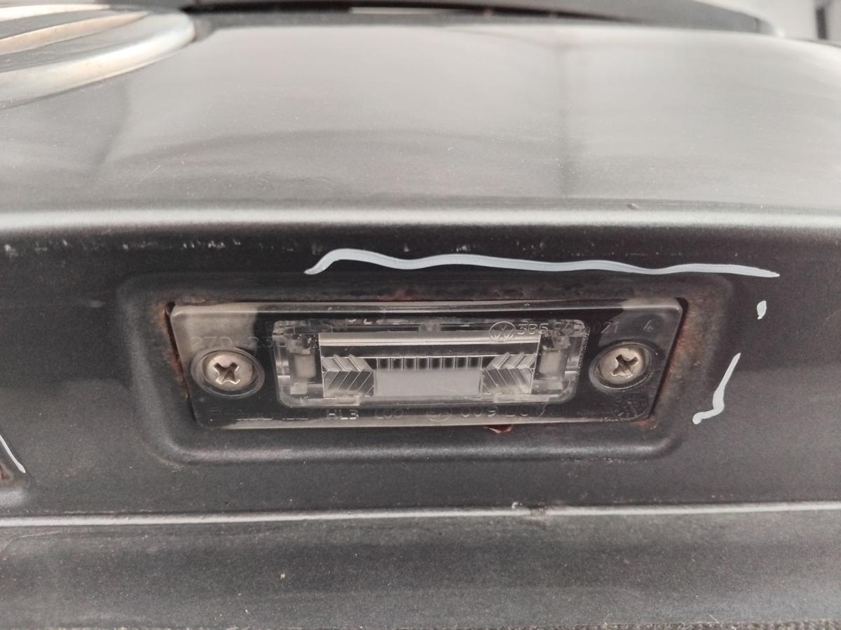 VW Touran 1T Heckklappe LD7X platinumgraumetallic mit Heckscheibe BJ2004