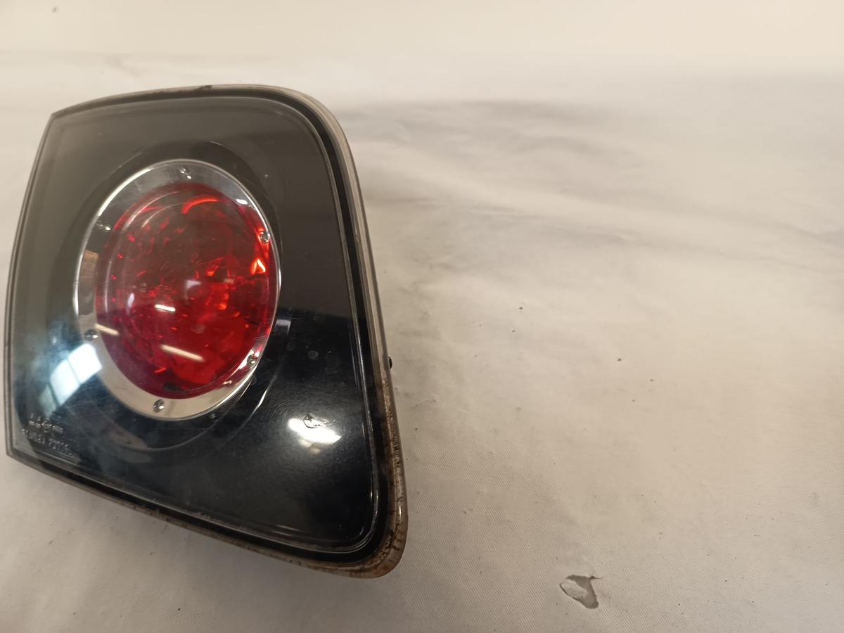 Mazda 3 BK Bj 2005 original Rück-Schluss-Heckleuchte links innen Mazda 3 BK Bj 2005 original Rück-Schluss-Heckleuchte links innen