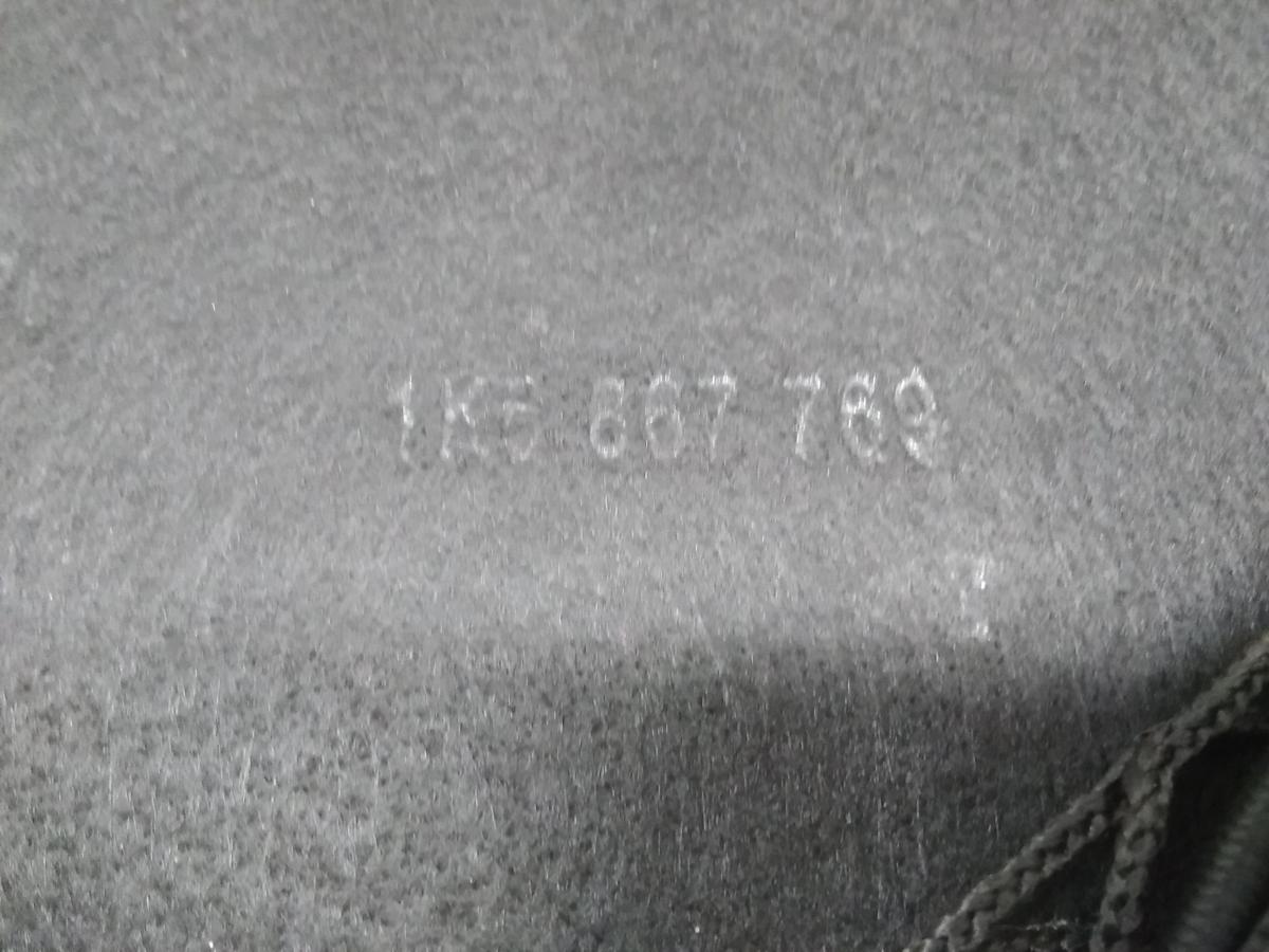 VW Golf 5 1K original Hutablage Kofferraumabdeckung Flie&szlig;heck BJ2006