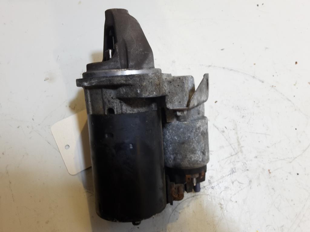 Citroen C1 (P) BJ 2006 Anlasser BOSCH 001107439 Starter