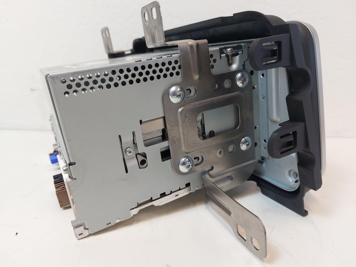 Nissan Micra K14 Radio mit Navigationsger&auml;t Navi OEM Autoradio Navigation