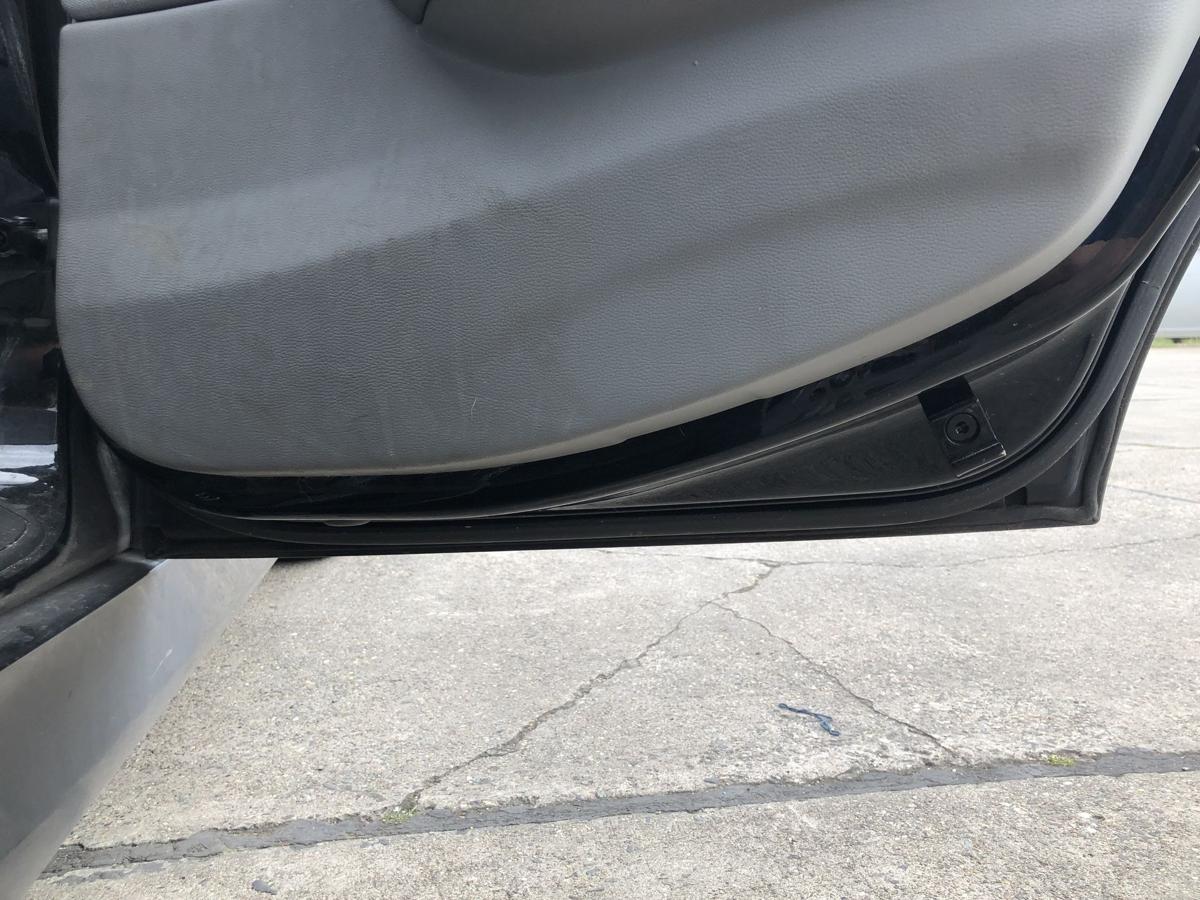BMW 3er E90 Tür hinten rechts Limo Roh schwarz II 668 Fondtür leicht Beschädigt