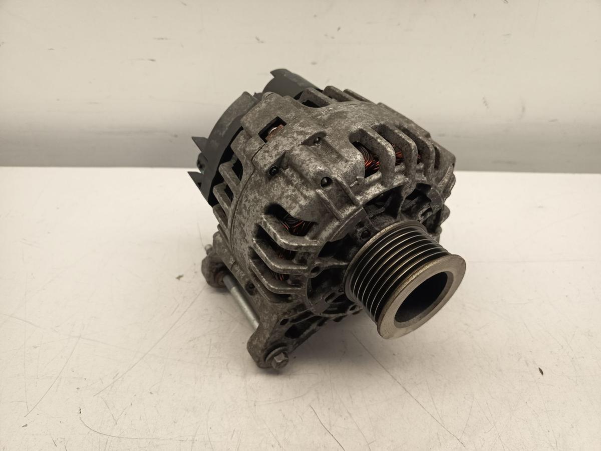 Renault Clio III original Lichtmaschine Generator 1.2l 55kW 90A Bj 2012