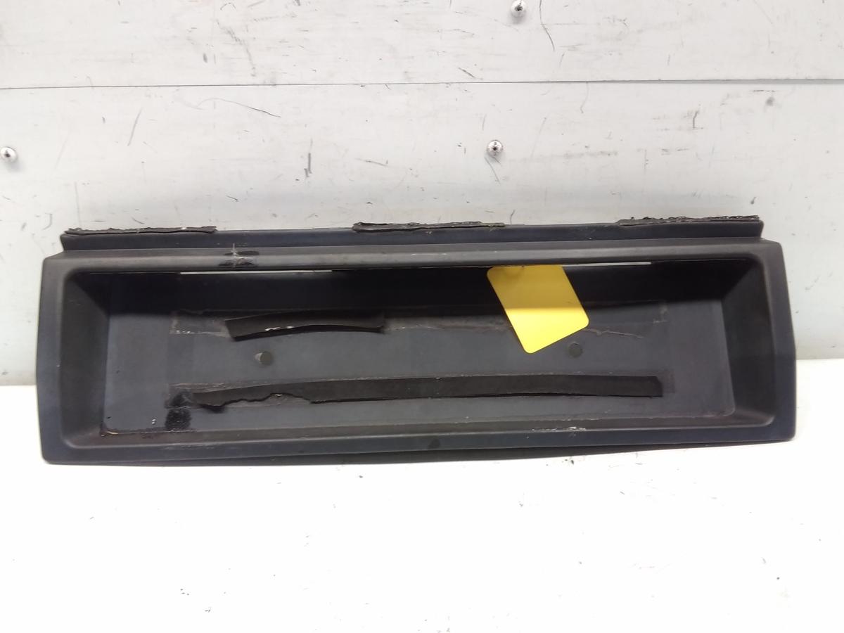 Audi 80 B3 Typ 89 original Heckblende Kennzeichenblende hinten Bj.1989