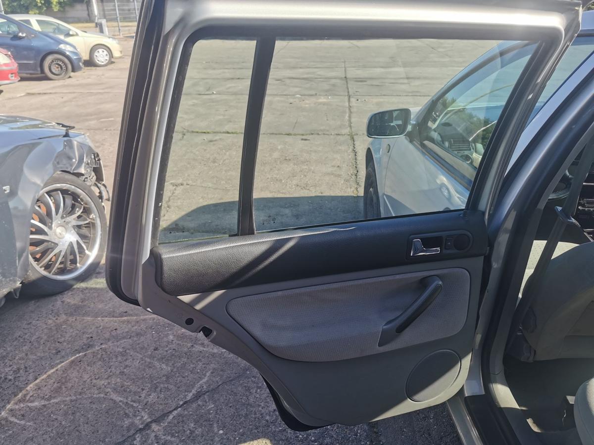 VW Bora 1J Variant Tür Autotür Rohbautür Fondtür hinten links LB7Z Satinsilber