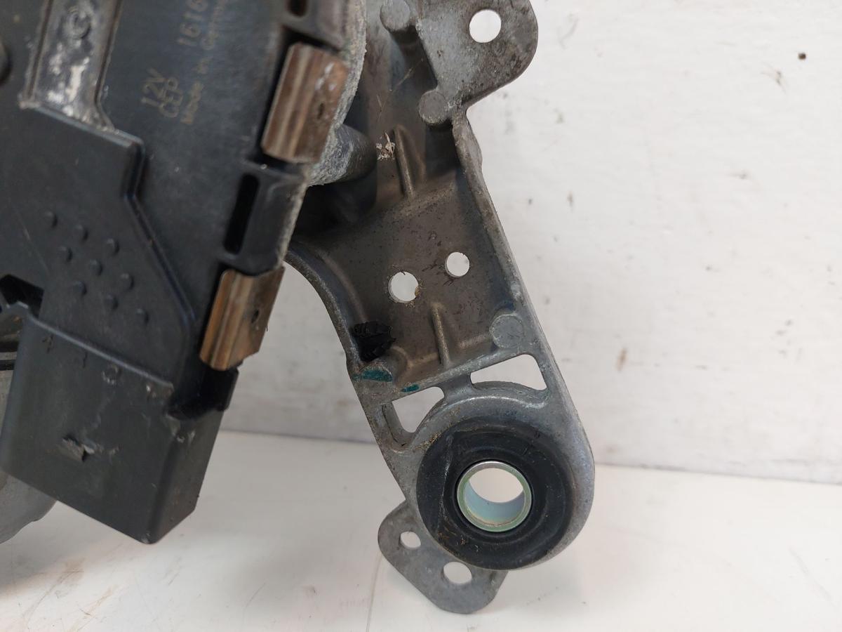 Ford Focus DYB CEW Turnier Wischermotor vorn rechts Scheibenwischermotor Bosch