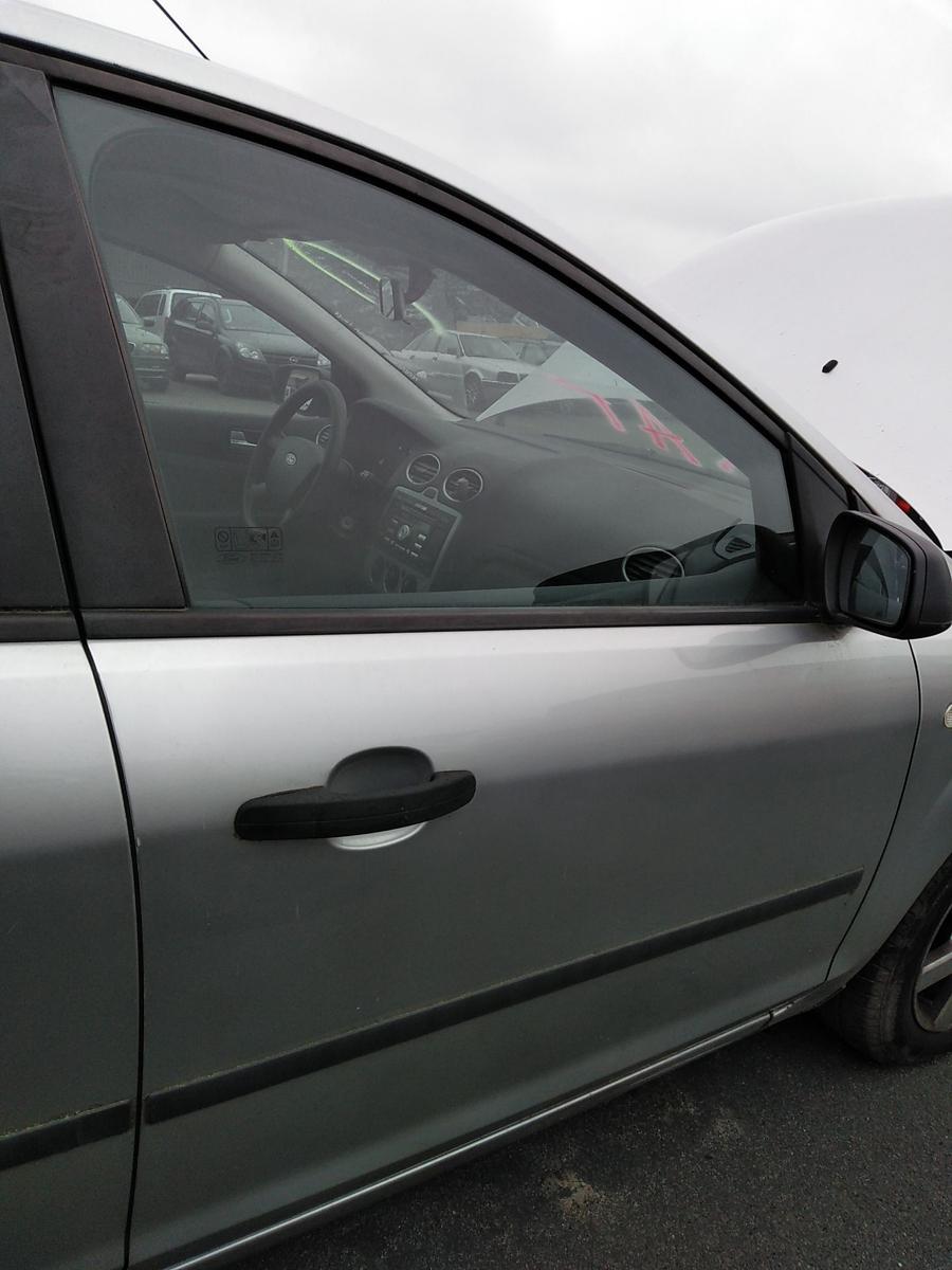 Ford Focus 2 T&uuml;r vorn rechts Beifahrert&uuml;r 5-T&uuml;rer polarsilbermetallic Bj.2005