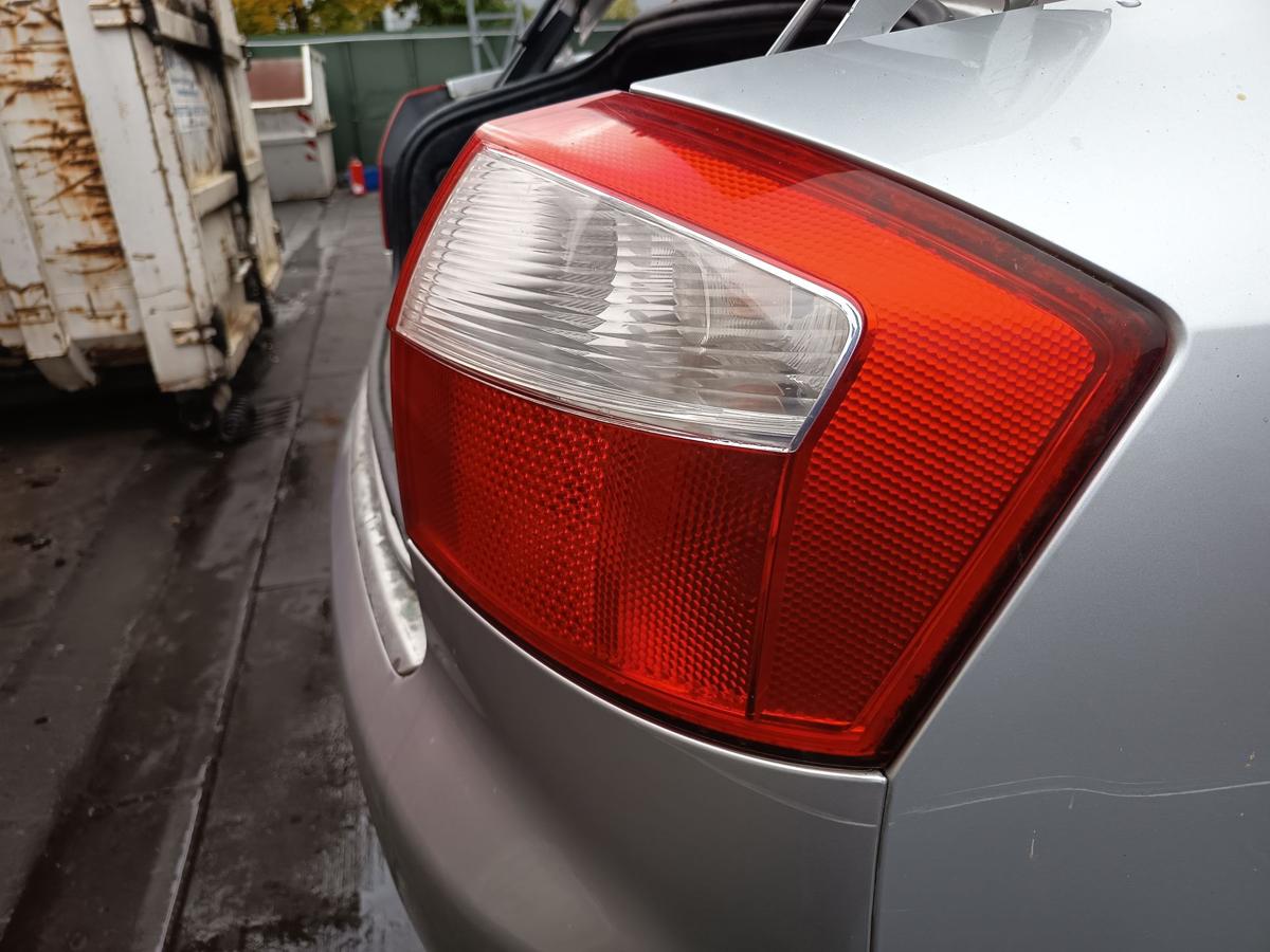Audi A4 8E B6 original Rückleuchte rechts Heck/Schluss/Licht Bj 2003