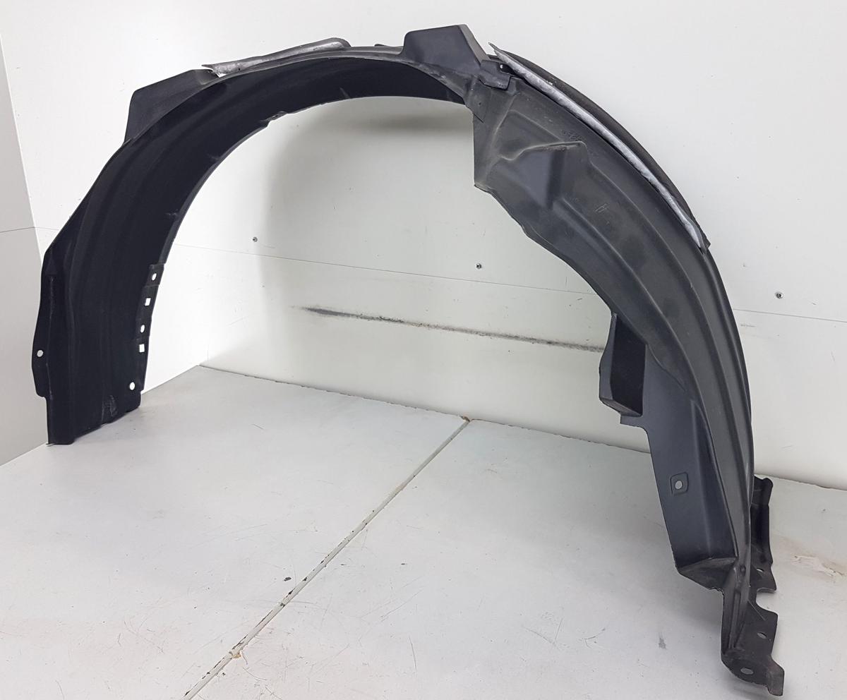 Mitsubishi Eclipse Cross Radhausschale vorn links in schwarz Bj2023 5370B807