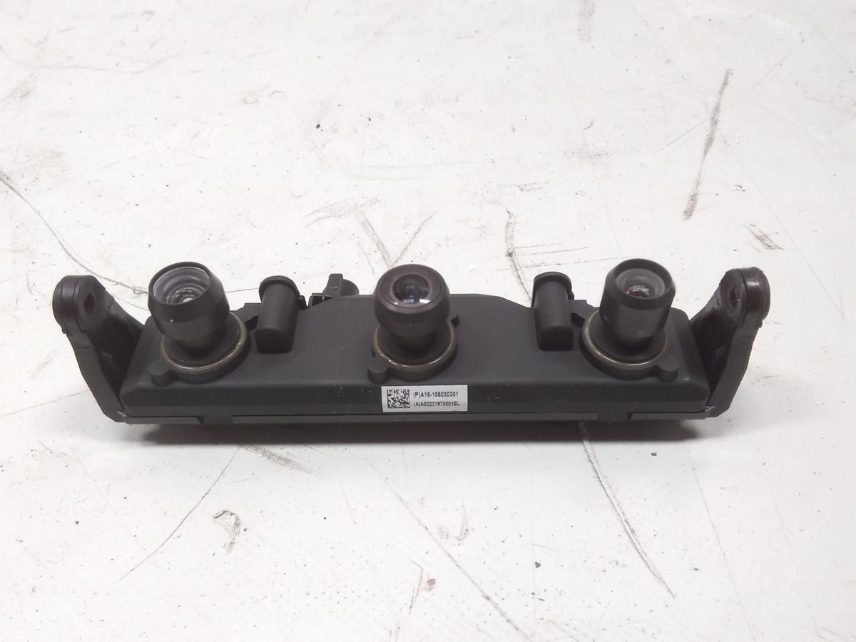 Tesla Model Y original Frontkamera Dreifachkamera schwarz BJ2023