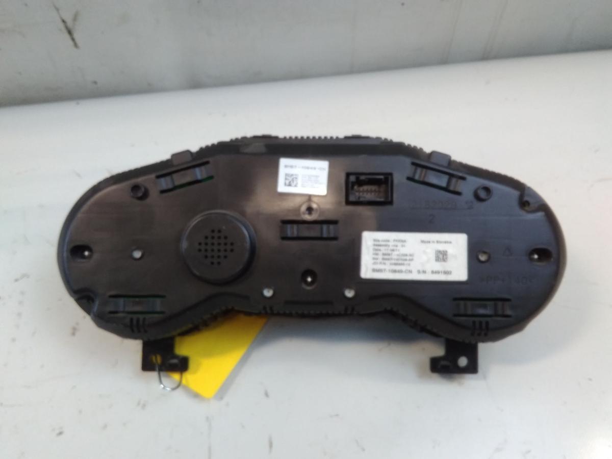 Ford Focus 3 original Kombiinstrument Tacho BM5T10849CN 1.6TDCI 70kw BJ2011