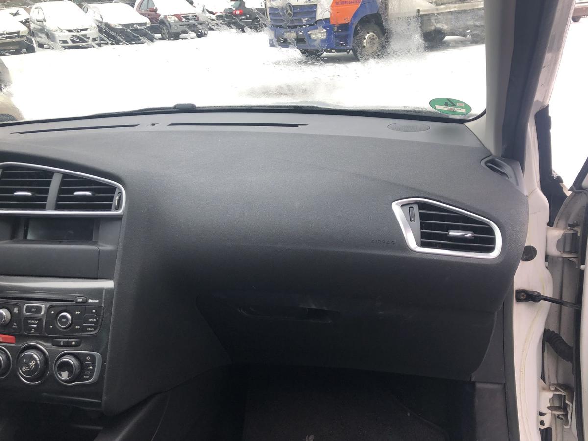 Citroen C4 II Typ N Armaturenbrett Cockpit Armaturentafel im Rohbau Dashboard