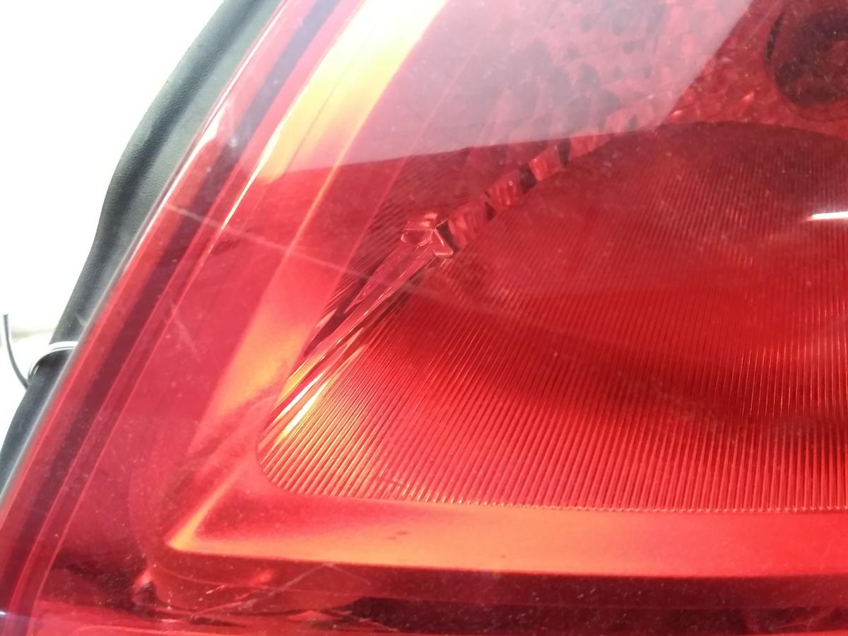 Renault Clio 3 Facelift original R&uuml;ckleuchte Heckleuchte rechts Flie&szlig;heck BJ2010