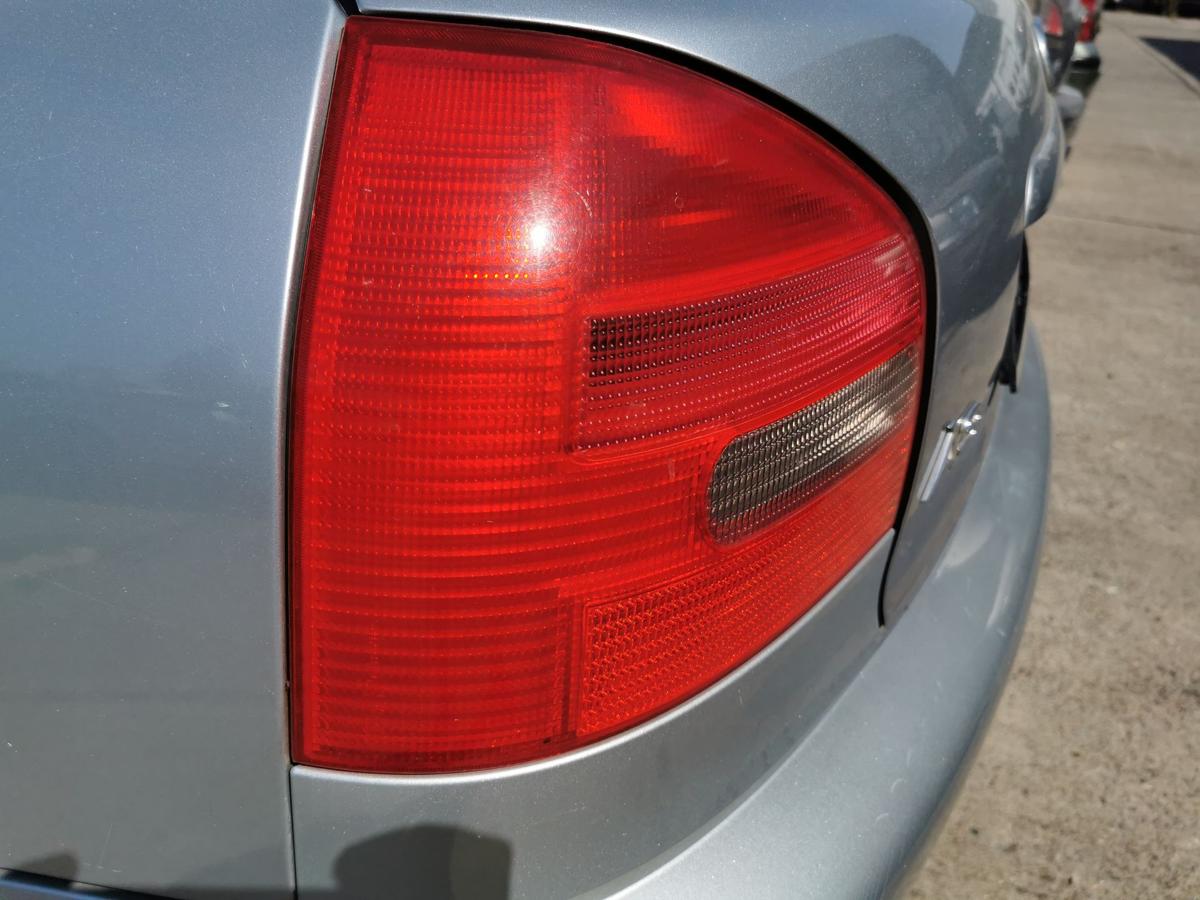 Audi A3 8L Rückleuchte Schlussleuchte hinten links OE 3 Türer bis Bj 2000