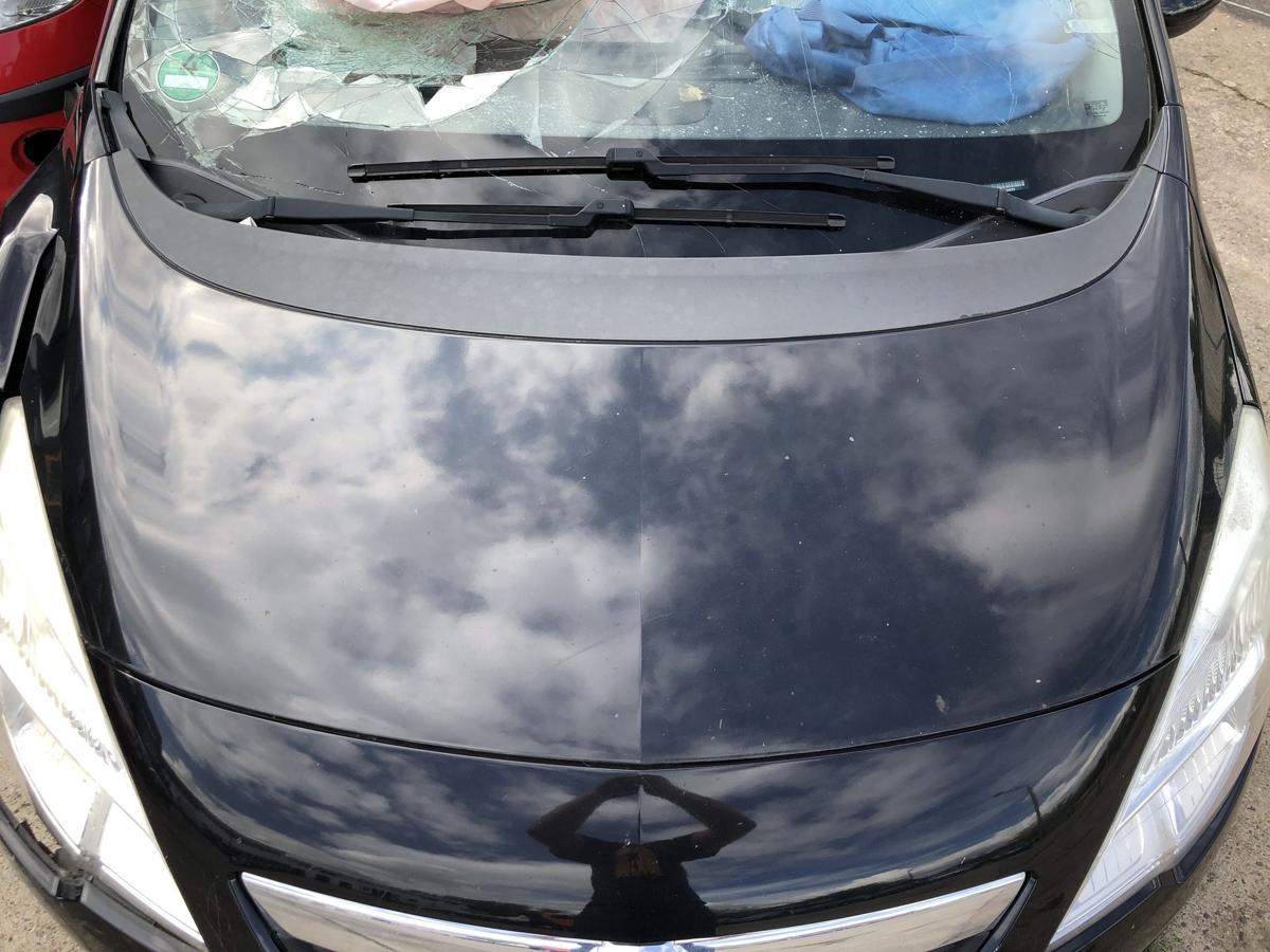 Opel Meriva B Motorhaube Haube Klappe Deckel vorn 2HU Saphirschwarz