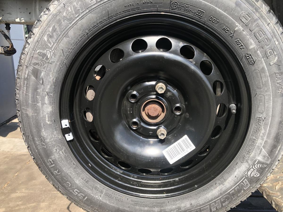 Golf Plus 5M original Satz Stahlfelgen 6x15 ET47 OHNE Reifen 1K0601027T